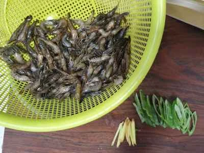 小川エビの炒め方：1