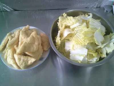 三角形の油で煮込んだベビーチンゲン菜の作り方：1