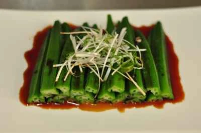 湯通ししたオクラの作り方：4