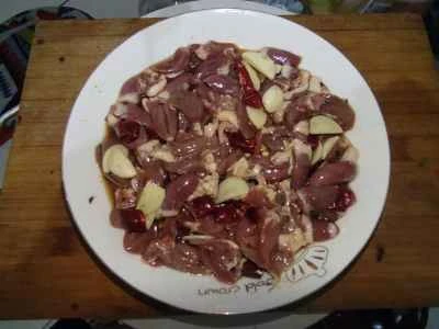 鶏の心臓のスパイシー炒めの作り方：2