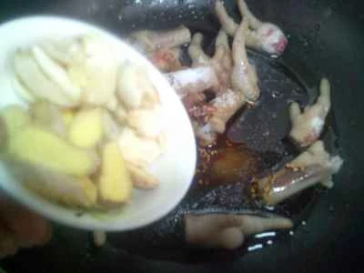 カタツムリと鶏足の炒め物の作り方：11