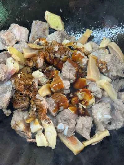 イカ入り豚バラ肉の煮込みの作り方：7