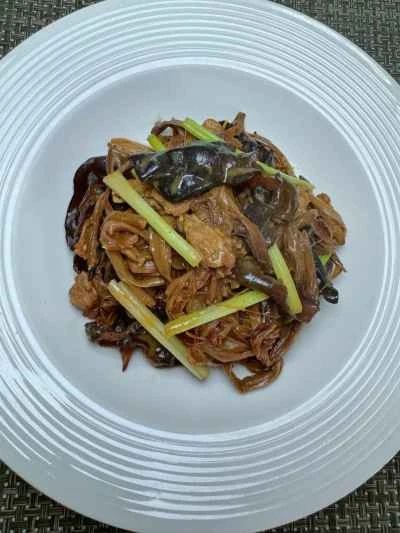 カンゾウ、キクラゲ、豚肉の炒め物の作り方：13