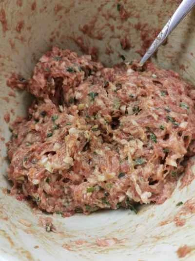 揚げミートボールの作り方：2