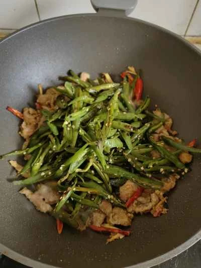 牛肉とピーマンの炒め物の作り方：10