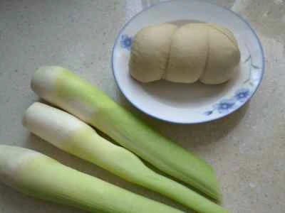 水タケノコ入りベジタリアンチキンの煮込みの作り方：1