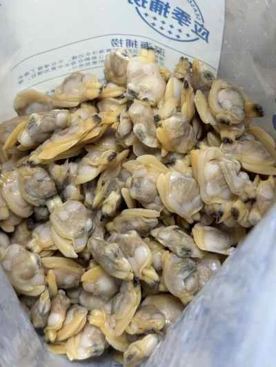 アサリと卵のオムレツの作り方：1