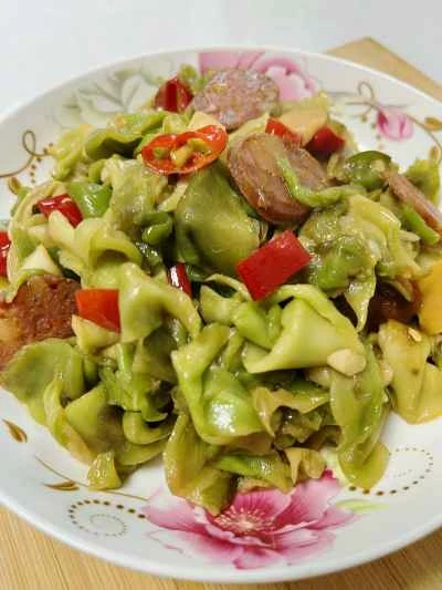 乾燥レタスと中華ソーセージの炒め物のレシピ