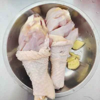 電気鍋で作る塩焼き鶏もも肉の作り方：2