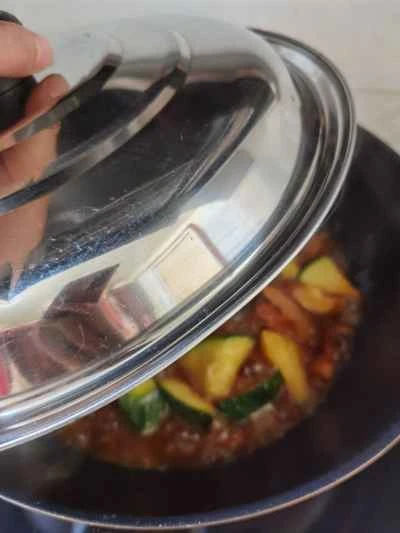 ベビーカボチャ入り豚バラ肉の煮込み レシピ手順：17