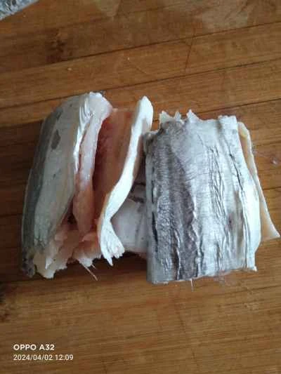 リボンフィッシュの煮込みレシピの手順：1