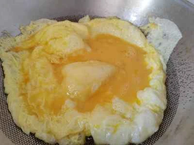 トマト入りスクランブルエッグの作り方：4