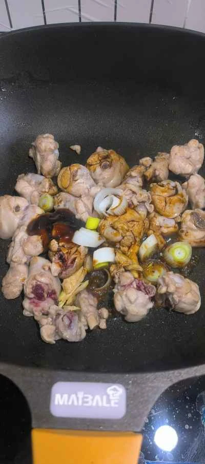 椎茸入り手羽先の煮込みの作り方:2