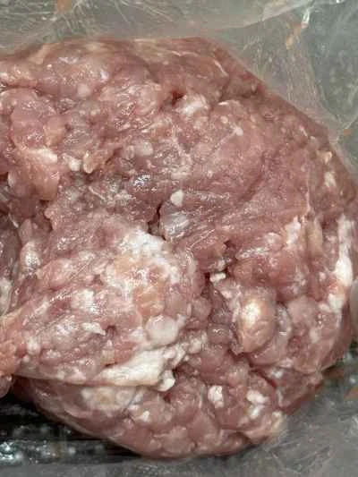 ひき肉入りエンドウ豆炒めの作り方：2