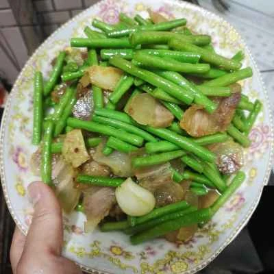 ニンニク漬け豚肉とインゲンの炒め物のレシピ