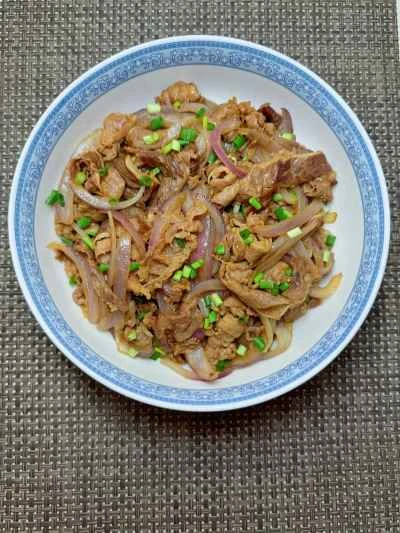 玉ねぎ入り牛肉巻き炒めの作り方：12