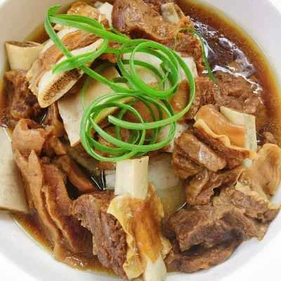 牛ショートリブの煮込みレシピ