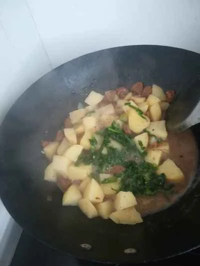 牛肉とジャガイモの煮込みの作り方：6