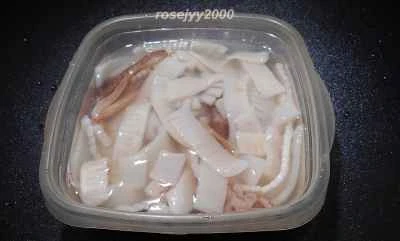 醤油で煮込んだイカの作り方：2