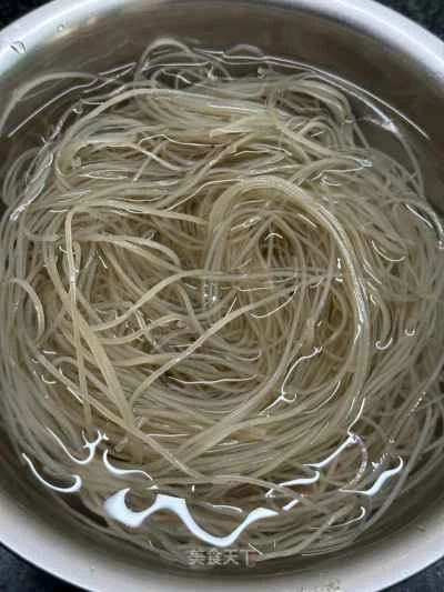 春雨入り黄ナマズの煮込みの作り方：1