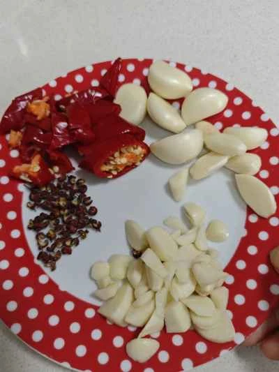 鶏肉とキャベツの酢漬け炒めの作り方：2