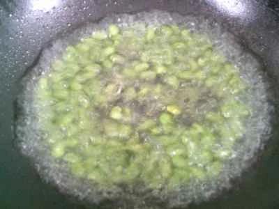 白エビと枝豆の炒め物と漬物の作り方：5