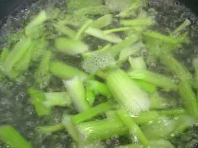 イカとセロリの炒め物の作り方：7