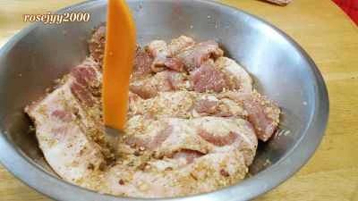 ニンニク風味の塩豚の作り方：6