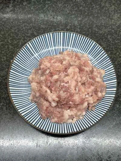 ひき肉入り豆腐皮の煮込みの作り方：1