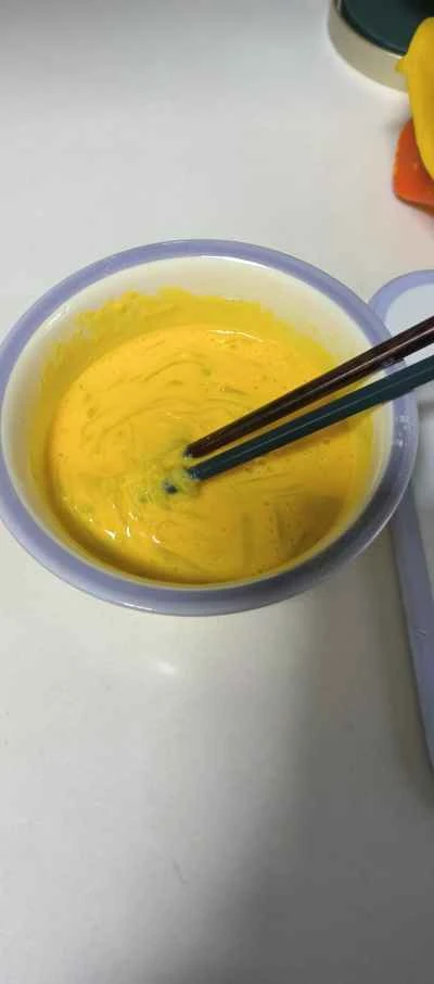 レタスと卵のパンケーキの作り方：3