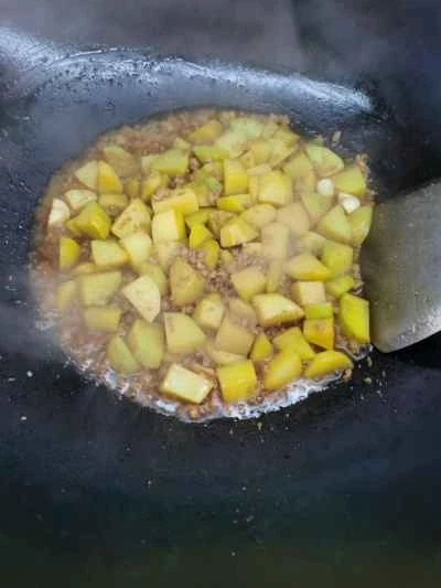 ひき肉とジャガイモの煮込みの作り方：12