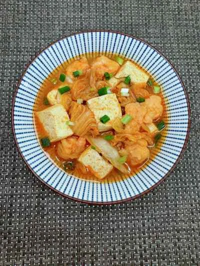 キムチ、豆腐、エビの鍋レシピ