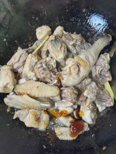 鹿角茸を使った鶏肉の煮込みの作り方：7