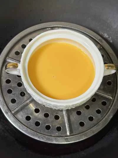 魚の切り身入り蒸し卵の作り方：10