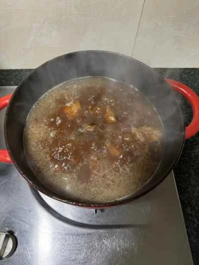 ウズラの卵入り豚スペアリブの煮込みの作り方：8