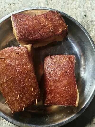 塩漬けカラシナとタロイモを使った豚バラ肉の煮込みの作り方：9