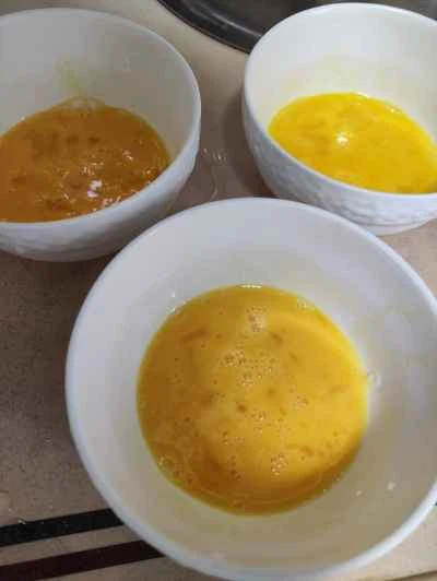 ハルビンの赤ソーセージ蒸し卵のレシピ手順：4