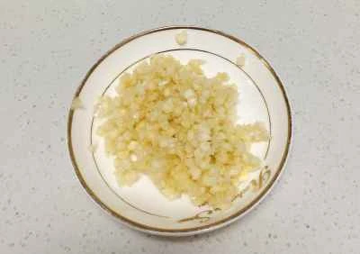 豆腐パフ炒めの作り方：1