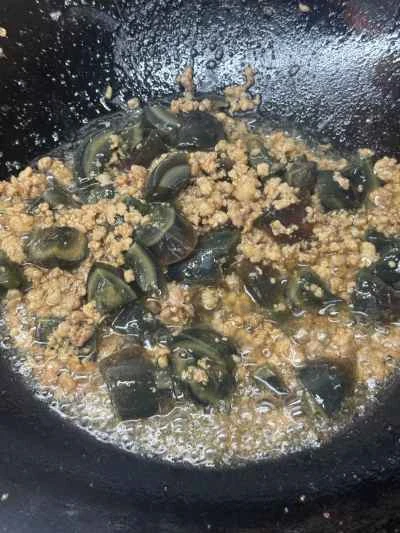 ひき肉、塩卵、ピーマンの炒め物の作り方：8