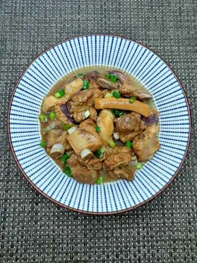 イカ入り豚スペアリブの煮込みレシピ