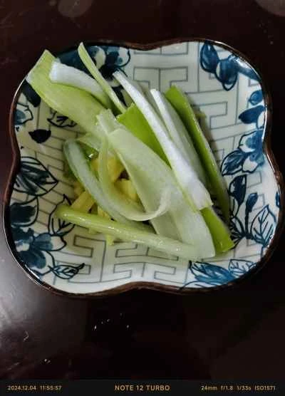 ネギと生姜のワタリガニの作り方：3