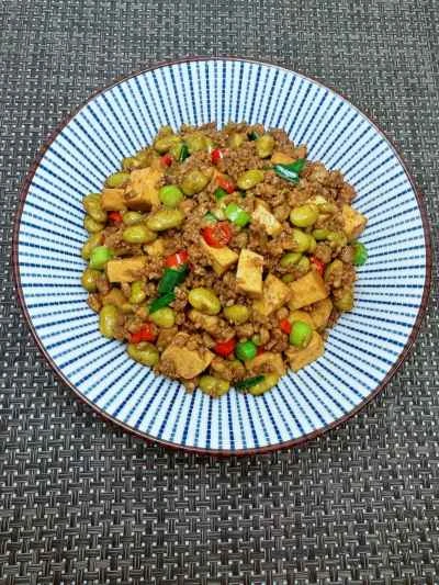 干し豆腐と枝豆とひき肉の炒め物のレシピ