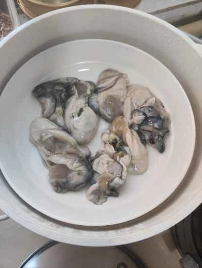 牡蠣オムレツの作り方：2