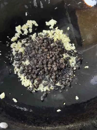 発酵黒豆とニンニクの蒸し豚スペアリブ：ステップ5