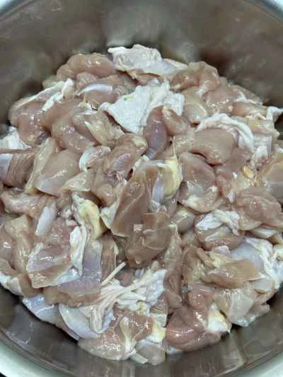 乾燥キノコ入りチキンのソテーの作り方：3