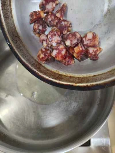 春野菜の芽キャベツと中華ソーセージの炒め物の作り方：4