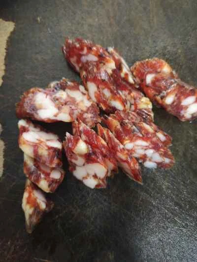 中華ソーセージと菊菜の炒め物の作り方:3