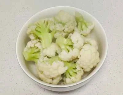 カリフラワーとニンジンのスライス炒めの作り方：3
