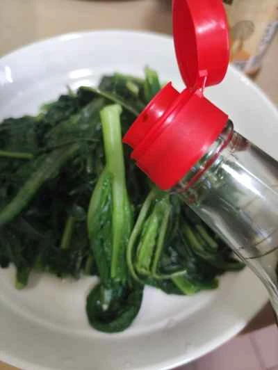 白菜と混ぜたゴマソースの作り方：5