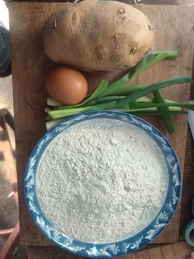 フライドポテトパンケーキを作る手順：1